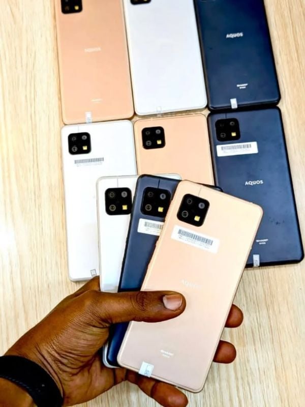 AQUOS ZERO 6