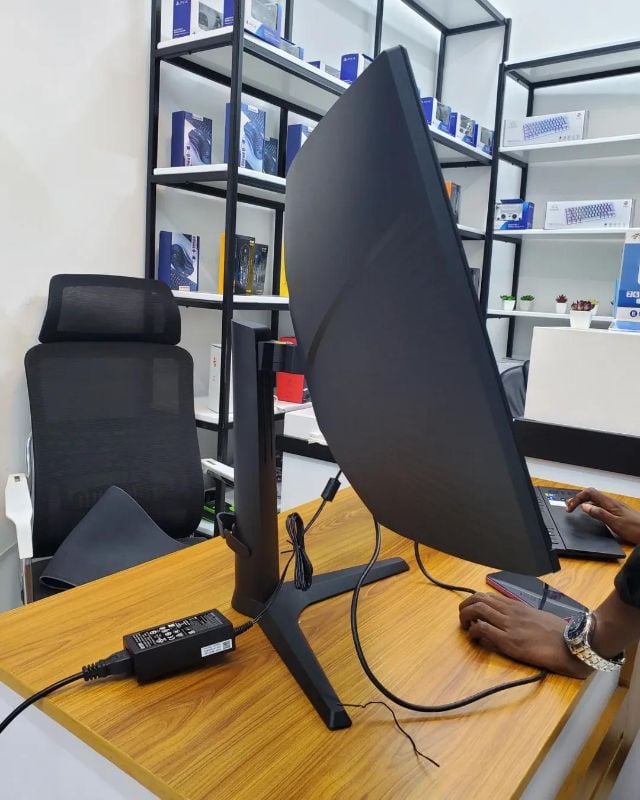 KOORUI 27GN06 / 27" IPS FHD 165Hz GAMING MONITOR