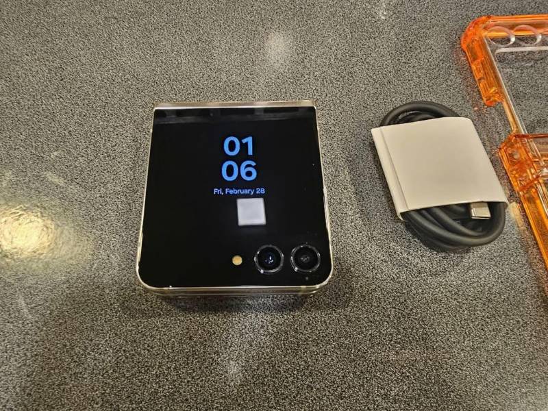 SAMSUNG Z FLIP 5