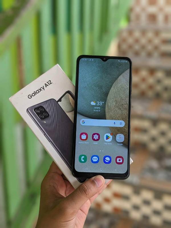 SAMSUNG A12