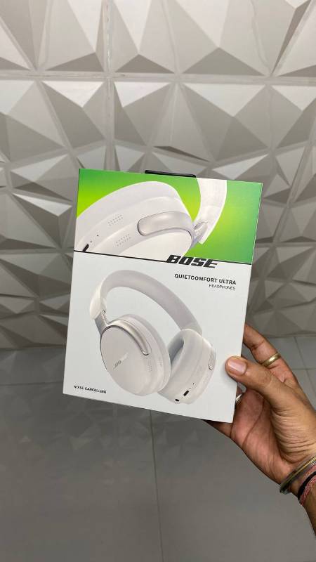 BOSE QUIETCOMFORT ULTRA HEADPHONES
