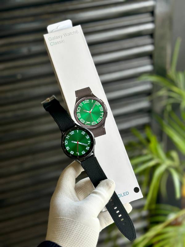 SAMSUNG GALAXY WATCH6 CLASSIC WITH  DUAL  BUTTONS