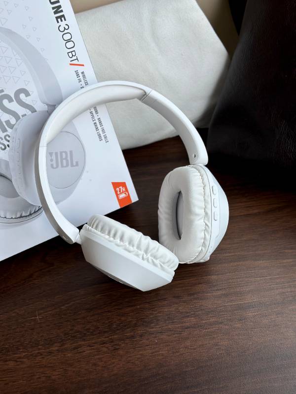 JBL TUNE 300BT-3
