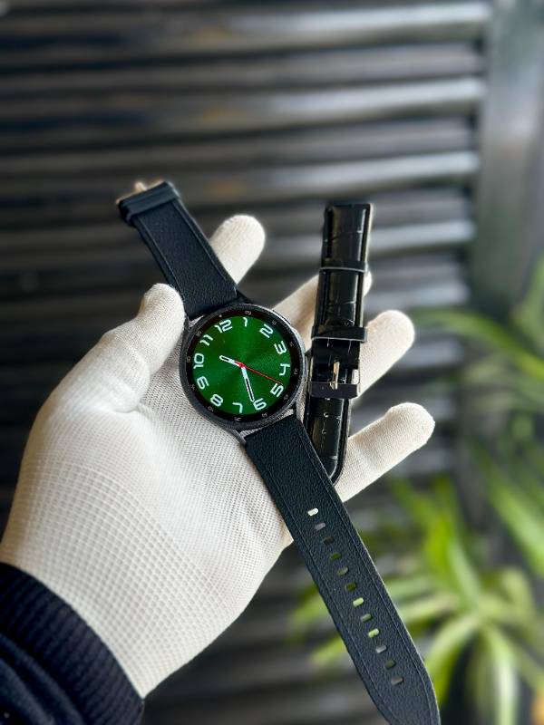SAMSUNG GALAXY WATCH6 CLASSIC WITH  DUAL  BUTTONS