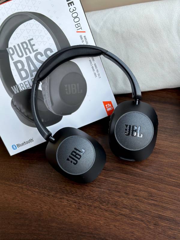 JBL TUNE 300BT