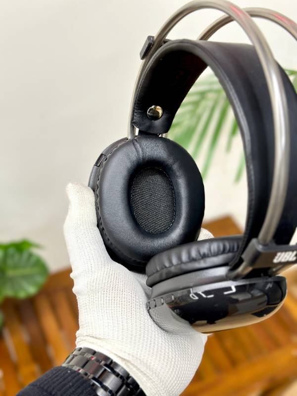 JBL B30