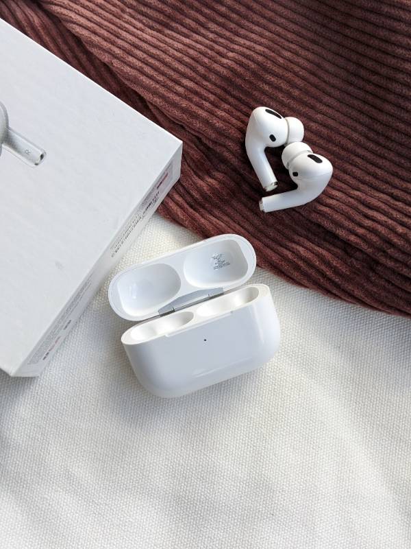 APPLE AIRPODS PRO  MADE IN USA QUALITY