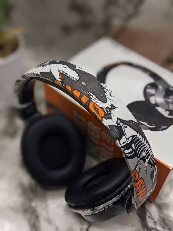 JBL LIVE 650