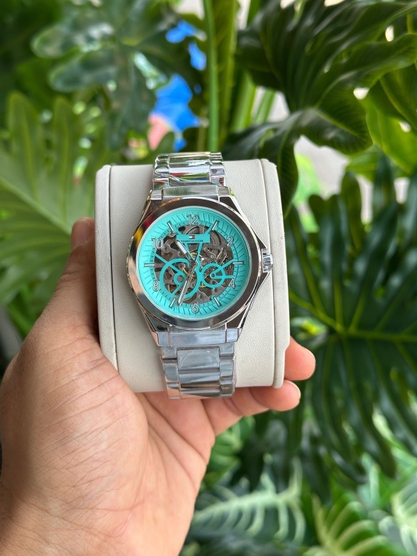 TOMI HILFIGER 
AUTOMATIC 
NEW ARRIVAL 
GOOD QUALITY 
STAINLESS STEEL CHAIN