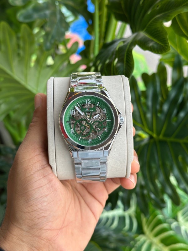 TOMI HILFIGER 
AUTOMATIC 
NEW ARRIVAL 
GOOD QUALITY 
STAINLESS STEEL CHAIN