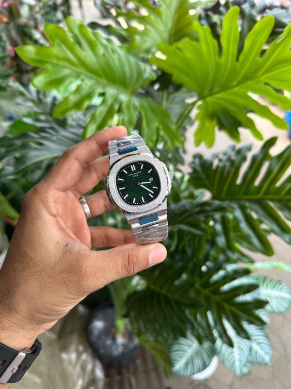 PP Quartz
Premium quality 
All stainless steel 
Japan quality with Japan movement