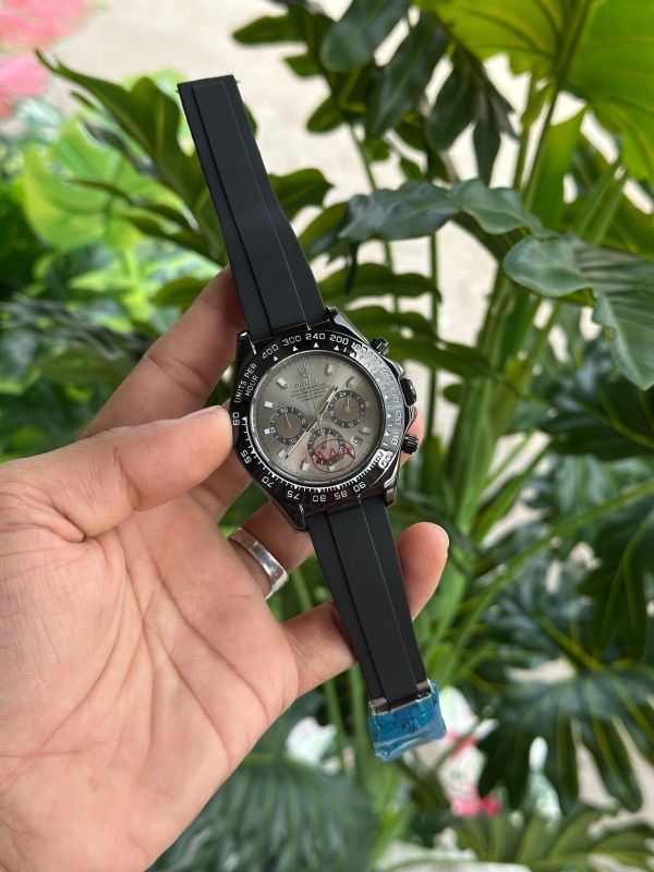 ROLEX STRAP
ALL CHRONOGRAPH WORKING 
GOOD QUALITY