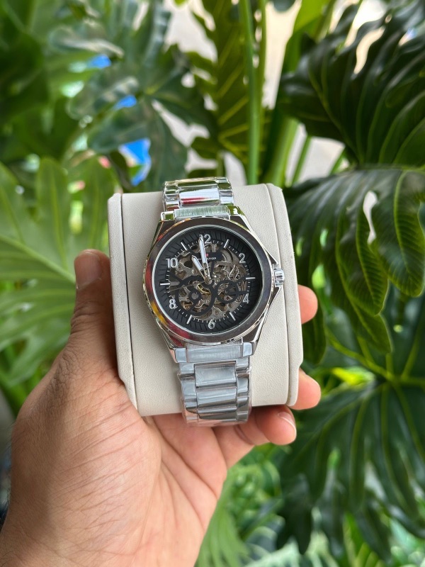 TOMI HILFIGER 
AUTOMATIC 
NEW ARRIVAL 
GOOD QUALITY 
STAINLESS STEEL CHAIN