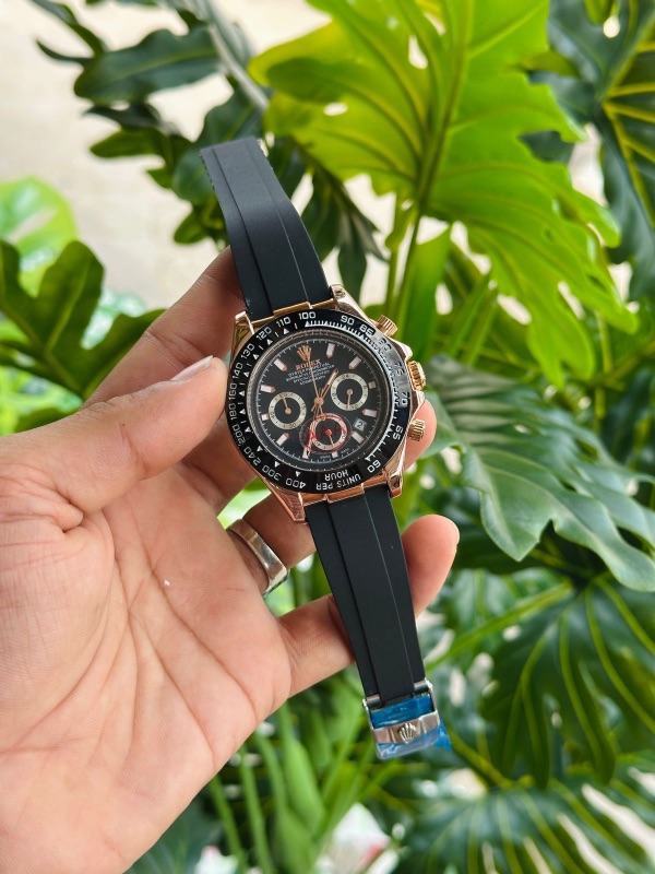 ROLEX STRAP
ALL CHRONOGRAPH WORKING 
GOOD QUALITY