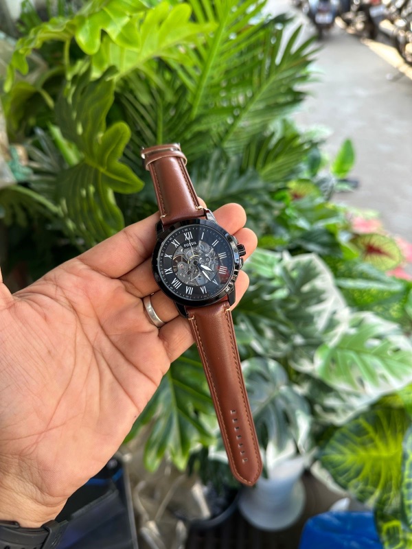 FOSSIL AUTOMATIC 
LEATHER BELT
NEW ARRIVAL
GOOD QUALITY