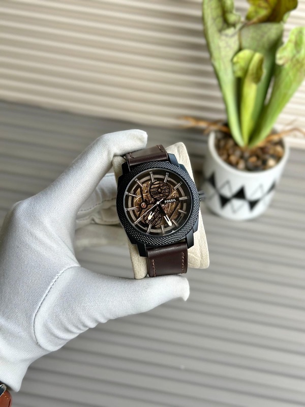 FOSSIL                                                     AUTOMATIC                                              LEATHER STRAP