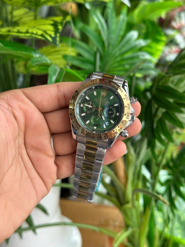 ROLEX DIATONA
QUARTZ 
SECOND COPY 
ALL CHRONOGRAPH WORKING
STAINLESS STEEL CHAIN
GOOD QUALITY