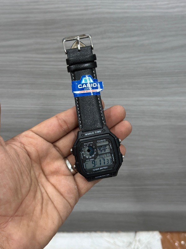 ILUMINATOR 
LEATHER STRAP
NEW ARRIVAL 

GOOD QUALITY 
SAME TO ORIGINAL LOOK