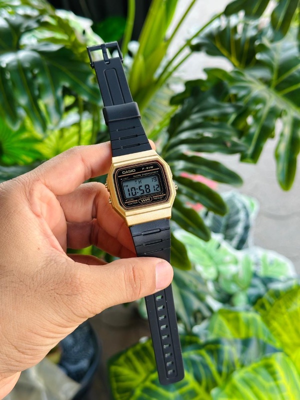 CASIO F -91W
Fiber strap 
New arrival
Good quality 
Same to original look