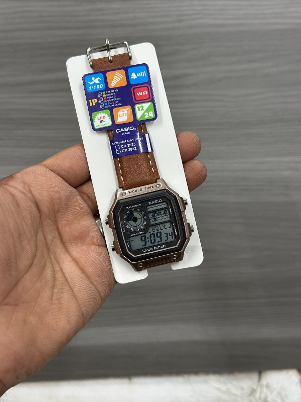 ILUMINATOR 
LEATHER STRAP
NEW ARRIVAL 

GOOD QUALITY 
SAME TO ORIGINAL LOOK