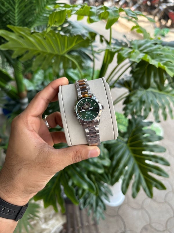 TISSOT AUTOMATIC 
LADIES
NEW ARRIVAL
STAINLESS STEEL CHAIN
HEAVY QUALITY