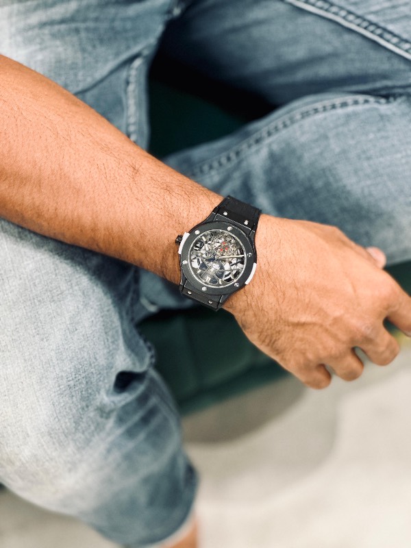 New Model Arrived 🔥🔥
Hublot With Strap Best finishing Body&Case
⭐️ ⭐️⭐️
Brand-Hublot
Quality-7a
Gender-Men’s
Band-Leather material
Dial-Rounf
Glass-Mineral
Luxury watch style
(High quality)
1 - 2 Days Delivery Tim