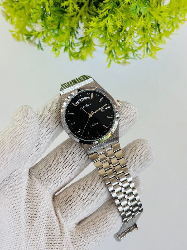 CASIO OVAL                                           NEW ARRIVALS                                        DUAL DAIL