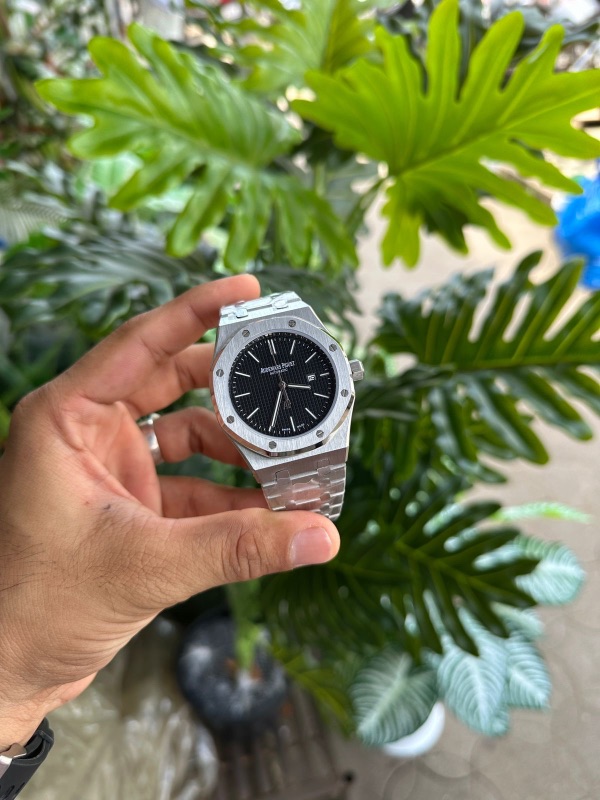 AUDIMARS PIGUET (AP)
QUARTZ BATTERY
Premium quality 
ALL STAINLESS STEEL
JAPAN QUALITY WITH JAPAN MOVEMENT