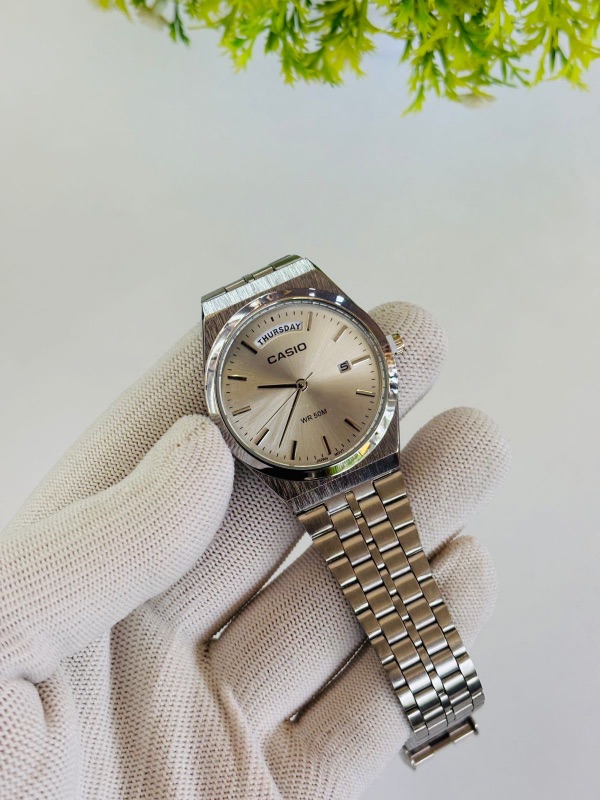 CASIO OVAL NEW ARRIVALS DUAL DAIL