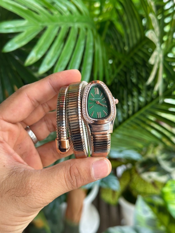 BVLGARI LADIES
NEW ARRIVALS 
SECOND COPY
GOOD QUALITY 

❣️❣️❣️