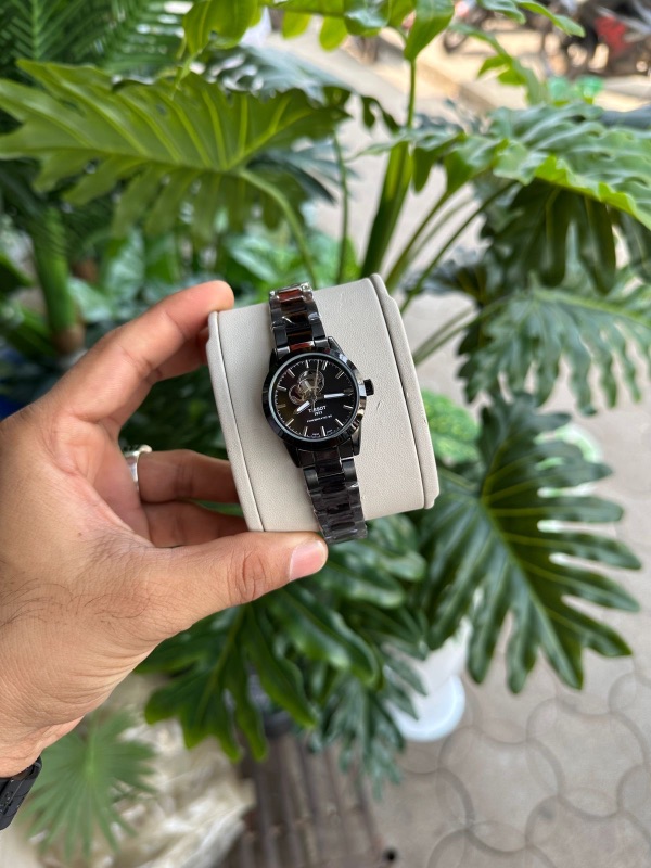 TISSOT AUTOMATIC 
LADIES
NEW ARRIVAL
STAINLESS STEEL CHAIN
HEAVY QUALITY