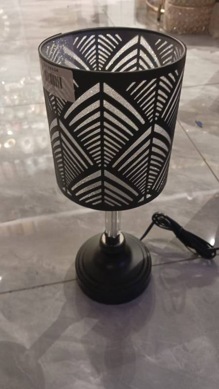 (TPM-235) Black Lamp Xl