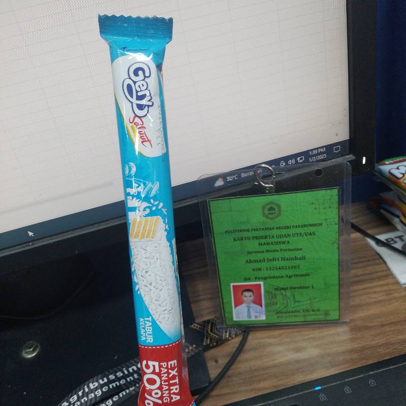 Gery Saluut Wafer Tabur Kelapa Creamy