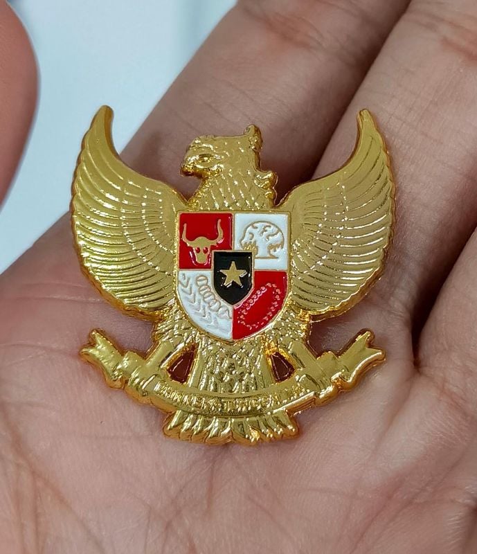 PIN GARUDA (PENITI)