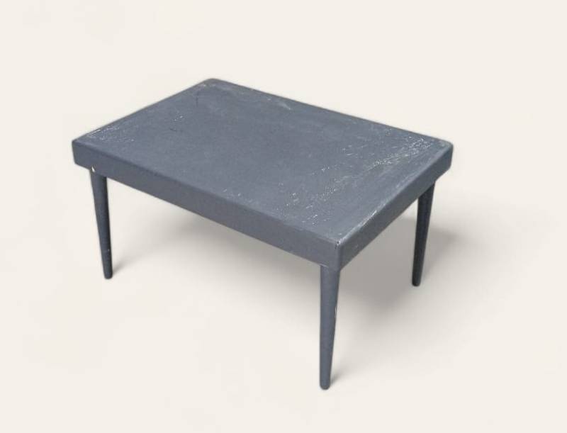 Wooden Table قشرة رمادى