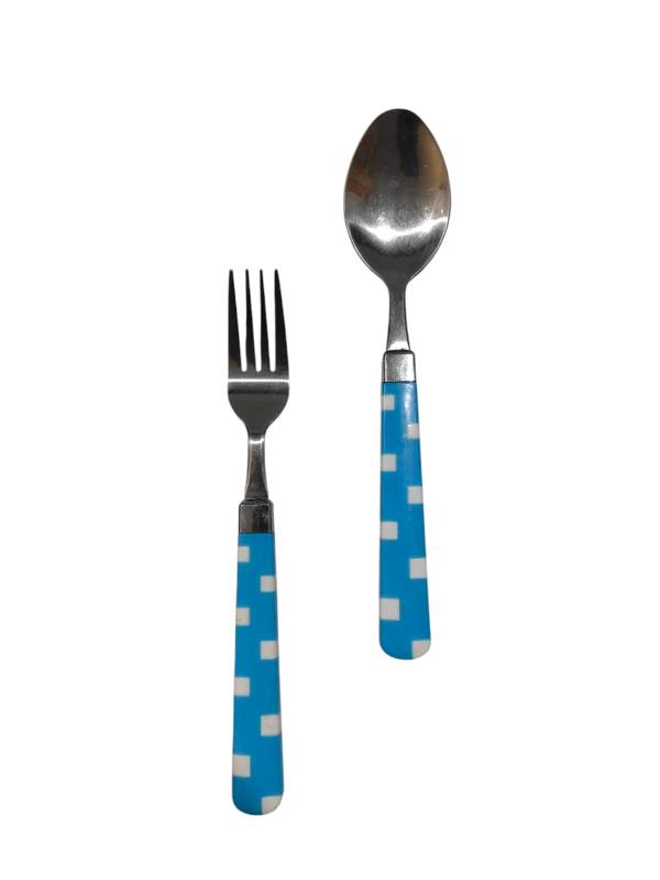 Sendok dan garpu makan