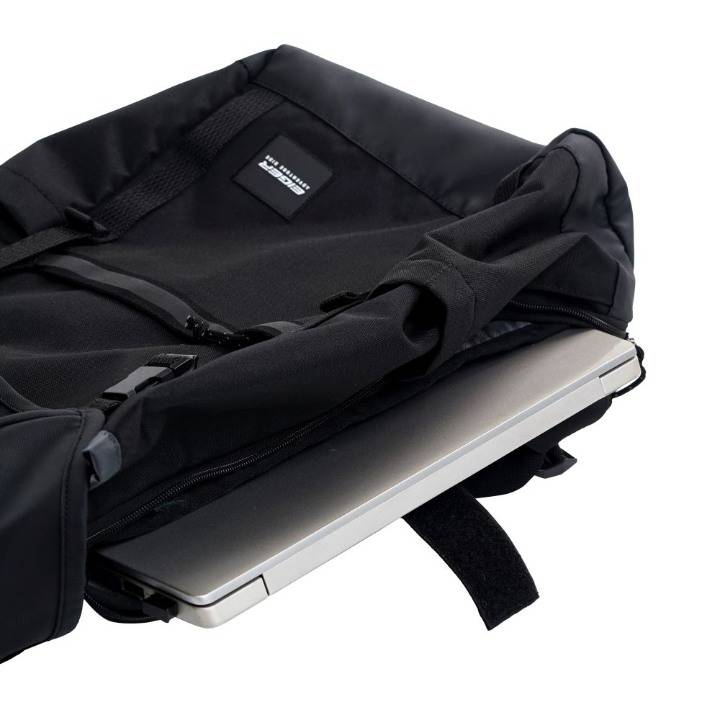 PADDOCK LAPTOP 20L
