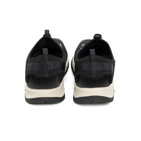 HILLWANDER TOE SANDAL