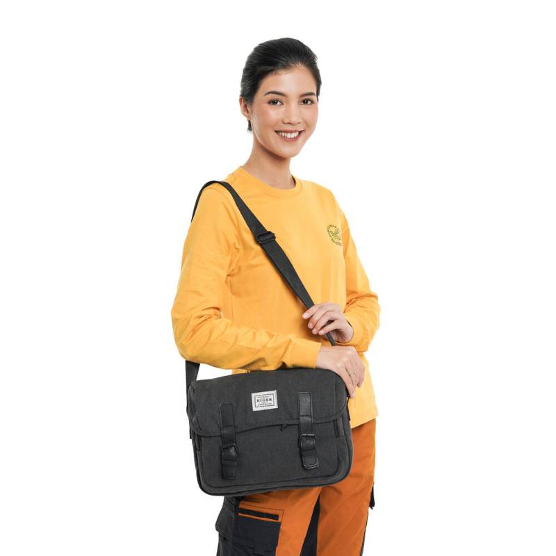 BTR CANVAS SHOULDER BAG WS