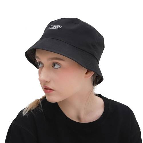 ABSTRICKO BUCKET HAT