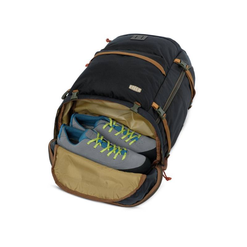 SAFAR TRAVEL BACKPACK 38L