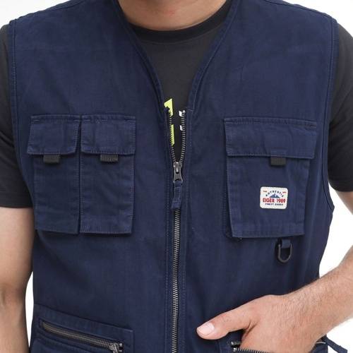 VENTURE VEST