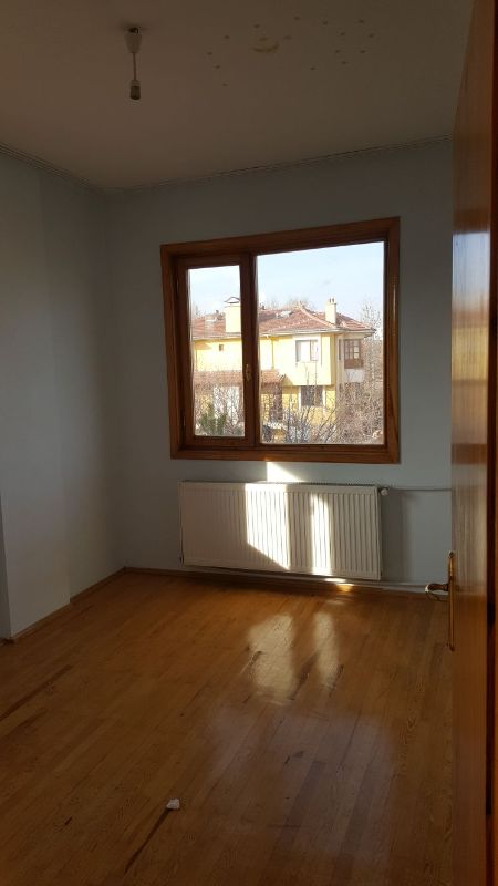 Kiralik
Konya / Selcuk / Buhara / Gurbet 7