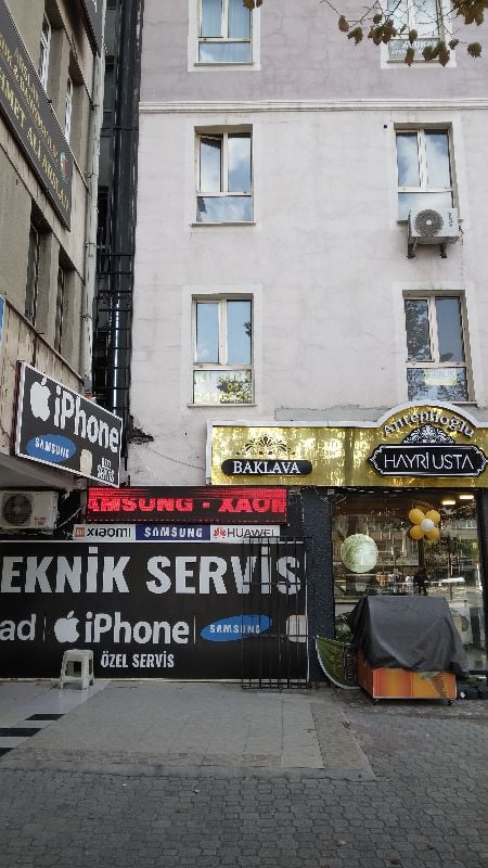 Konya / Selcuklu / Nisantasi / YahyaCavus 1/Dukkan