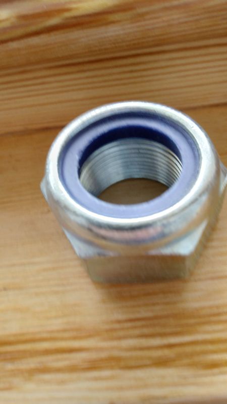 M22x1.5 DIN 985 / ISO 10511 Class 8 Naylonlu Kilit Somun (Nyloc)