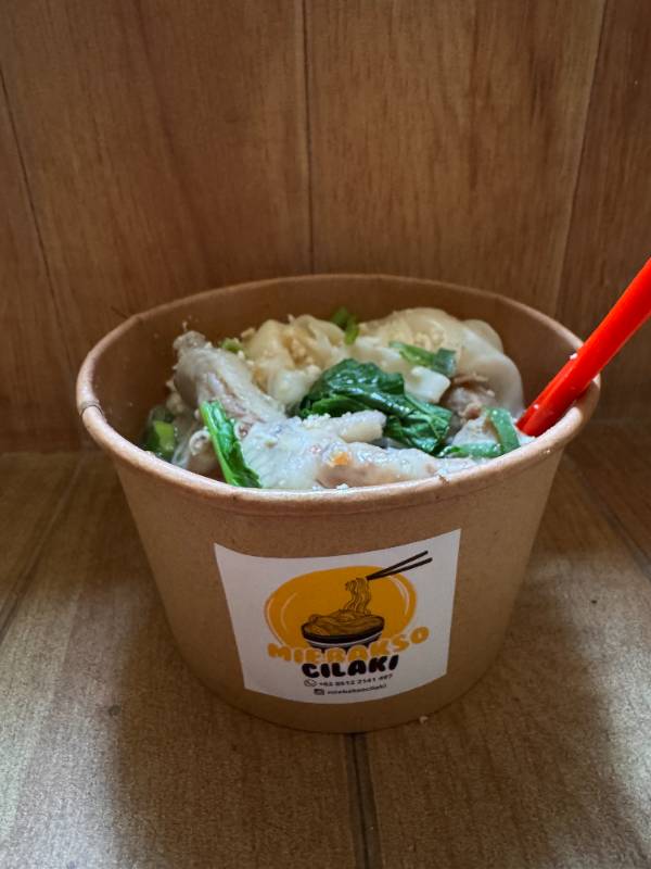 Mie Kuah Bakso Pangsit Ceker