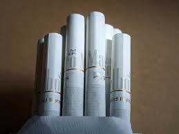 MARLBORO GOLD 200'S