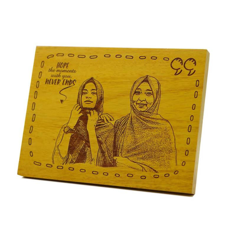 Customized Photo Carved Wooden Plaque