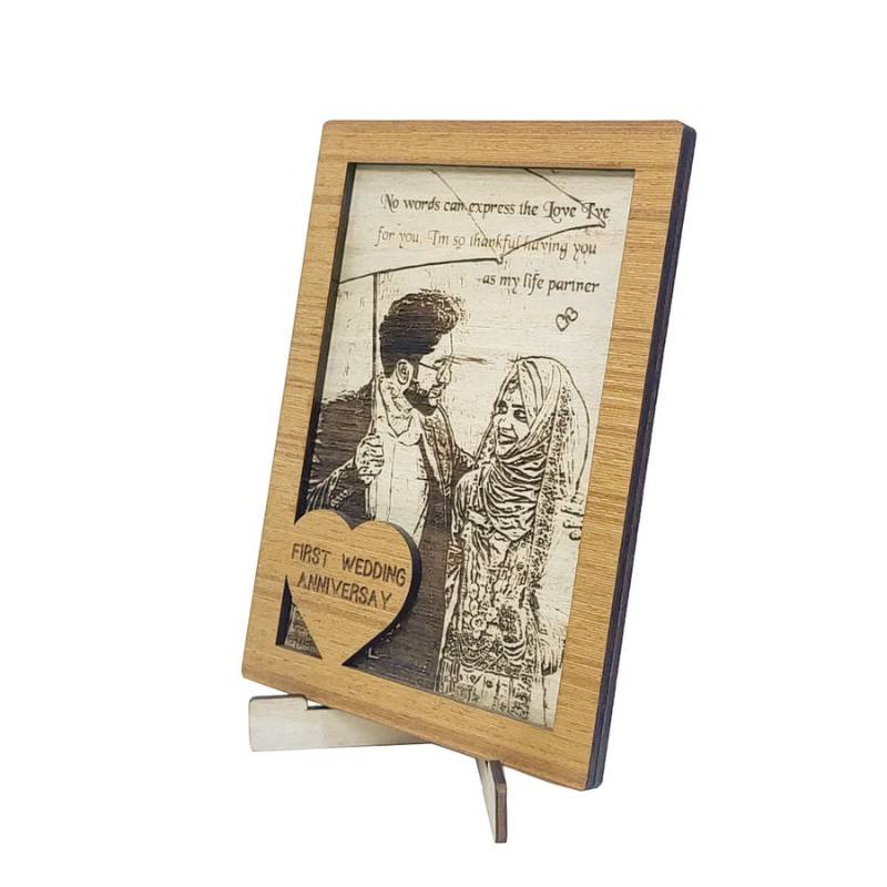 Customized Photo Carved Wooden Standee Frame