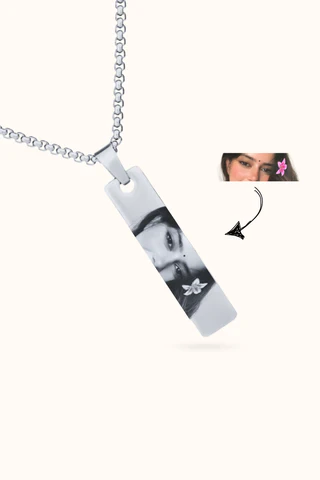 Personalized bar necklace